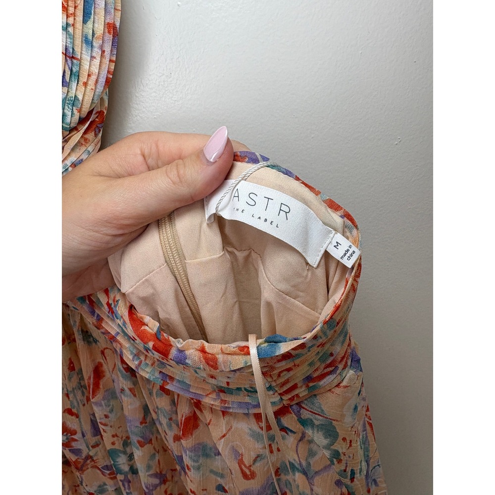 NWT ASTR The Label Primrose Floral Strappy Back Maxi Dress Medium Peach Cut Out - Picture 8 of 9